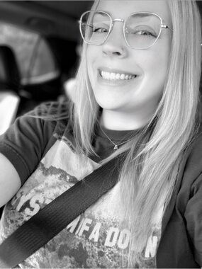 Meet your Posher, Brittney